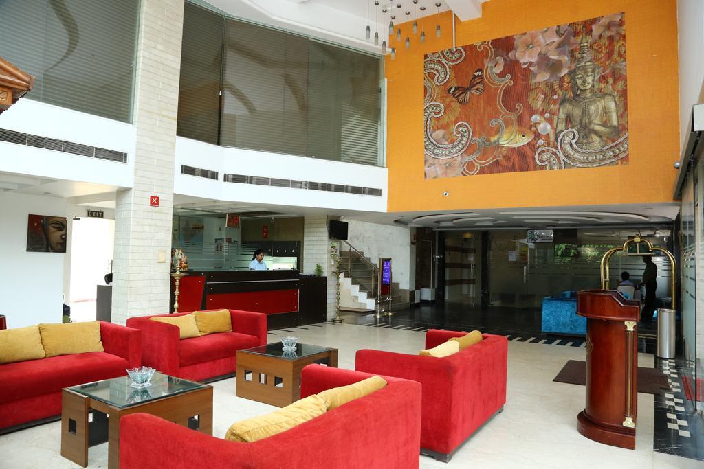 Hotel Rajshree & Spa Chandīgarh Exterior foto
